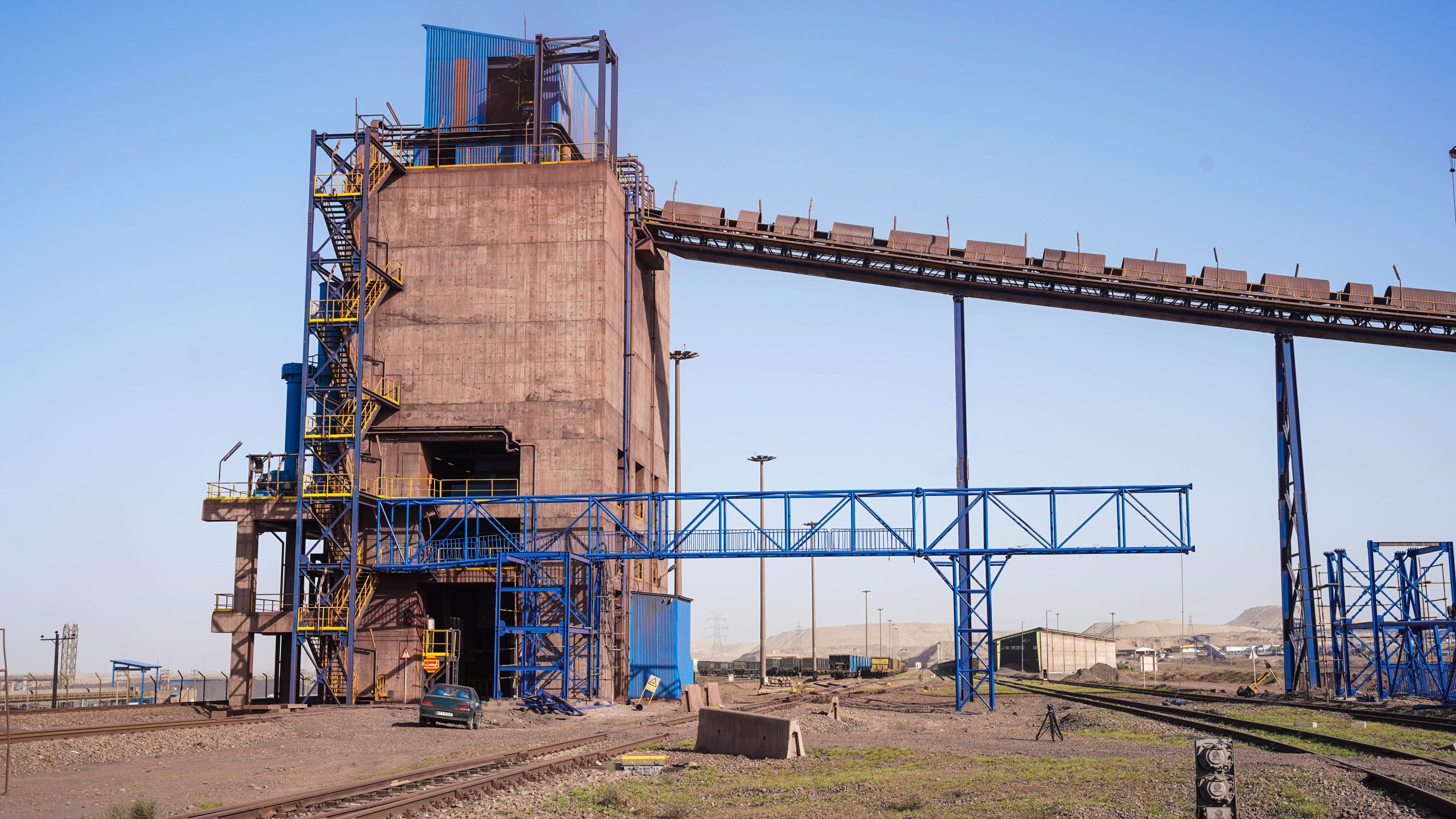 Construction of a Railway Access Bridge Construction of a Railway Access Bridge