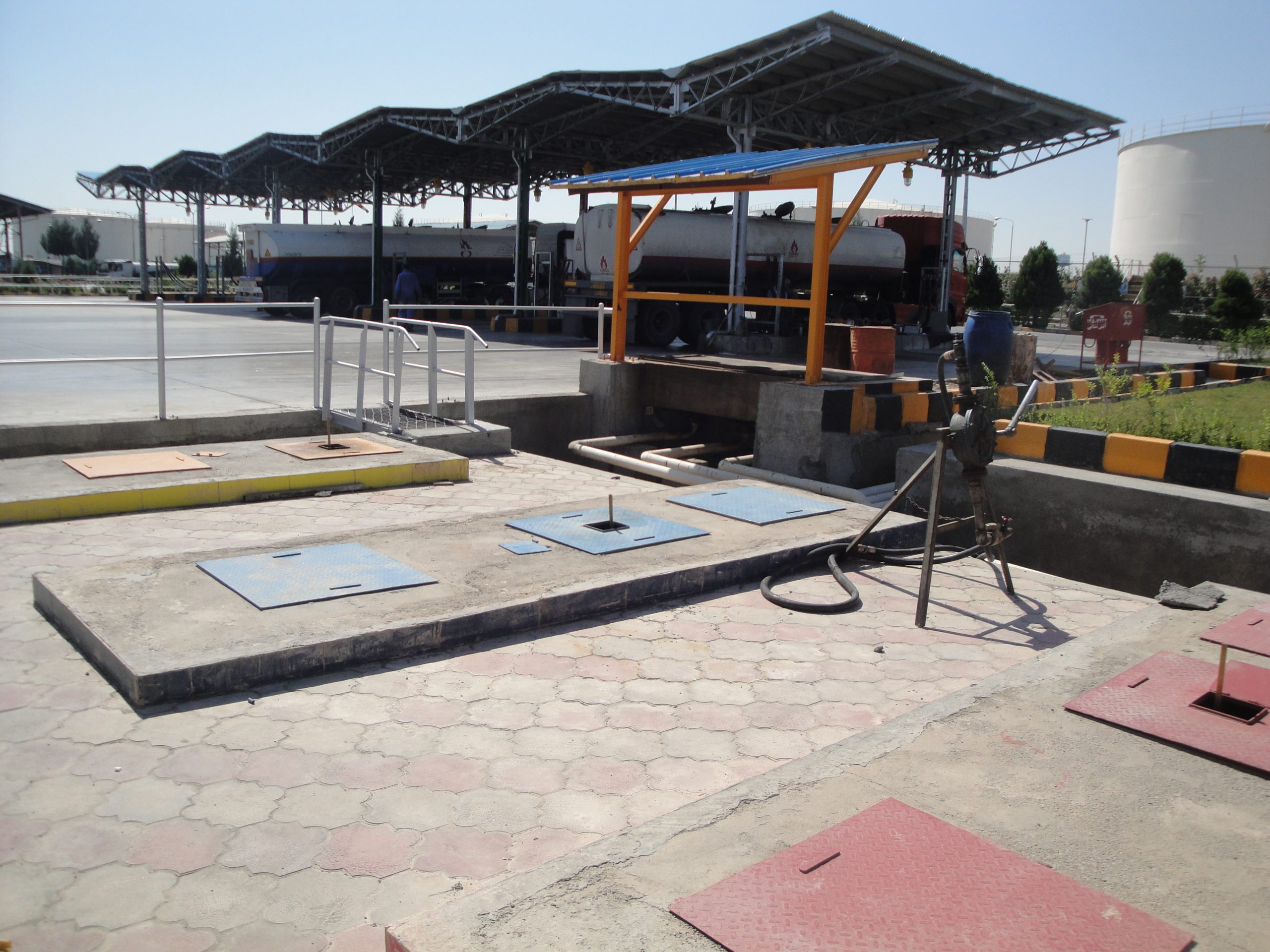Implementation of Construction & Installation Projects In Mashhad And Khorasan Razavi Oil Depots