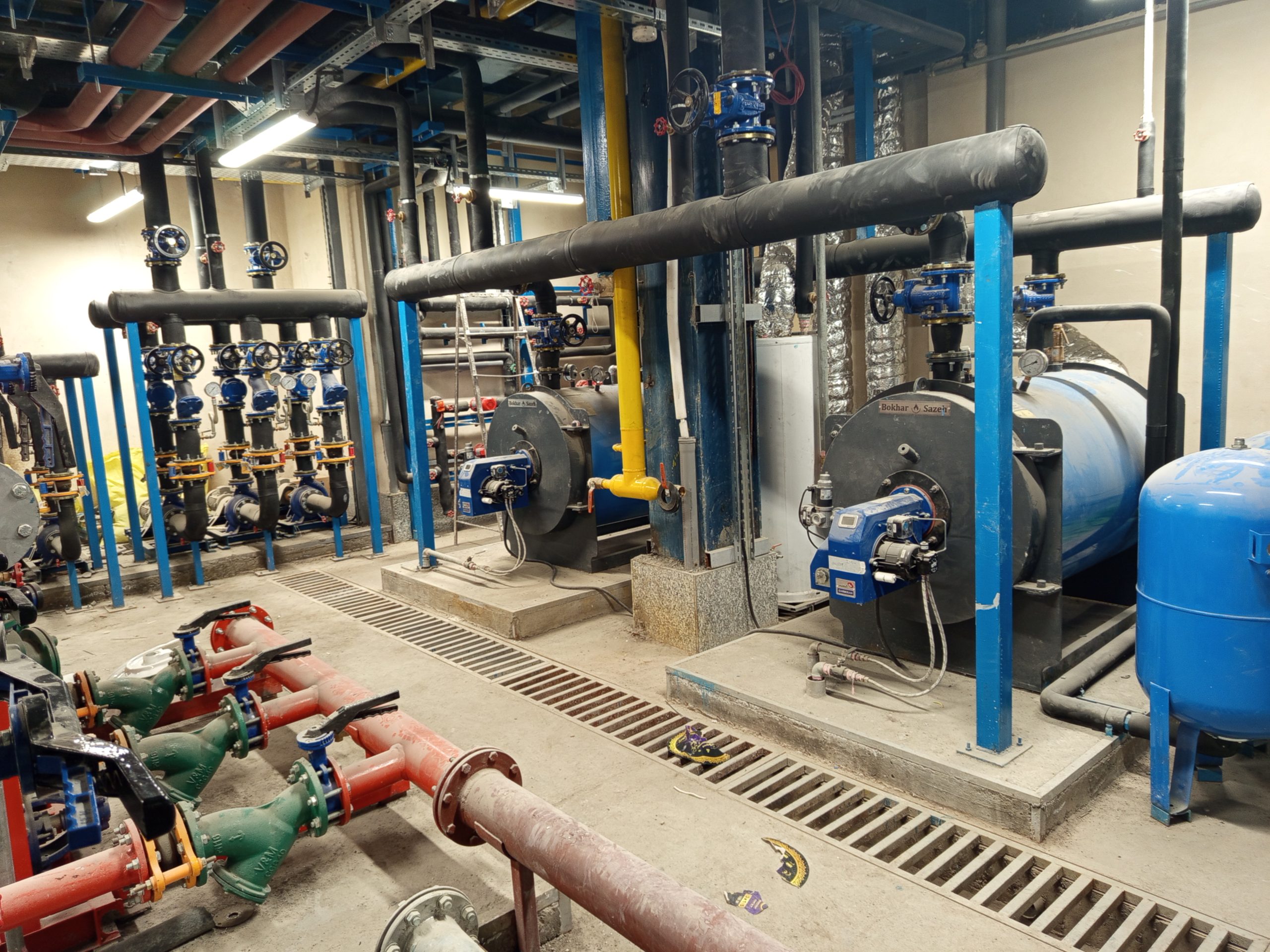 Constructing the National Iranian Gas Company building Project