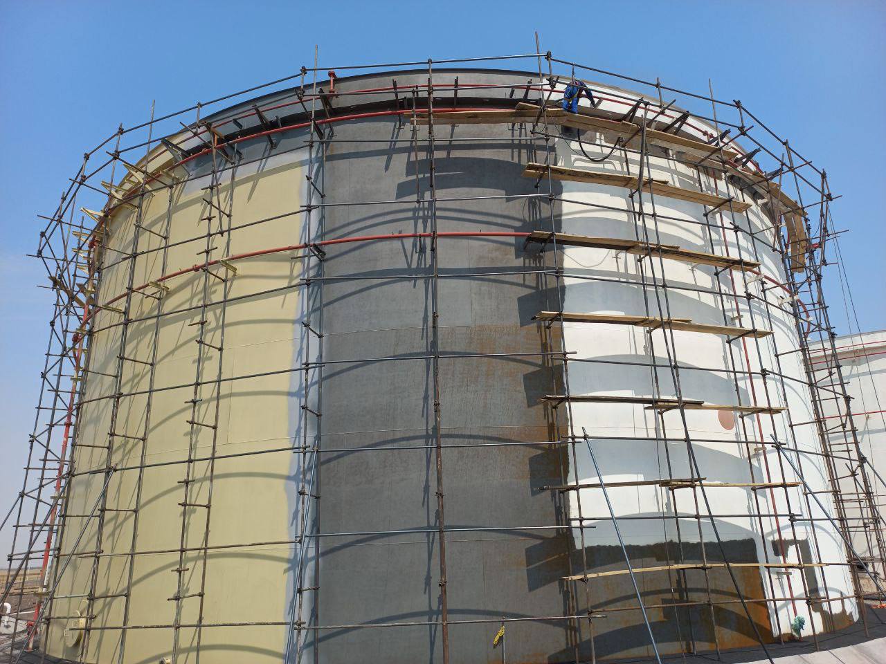 Execution of Floating-Roof Storage Tank Construction for Petroleum Products